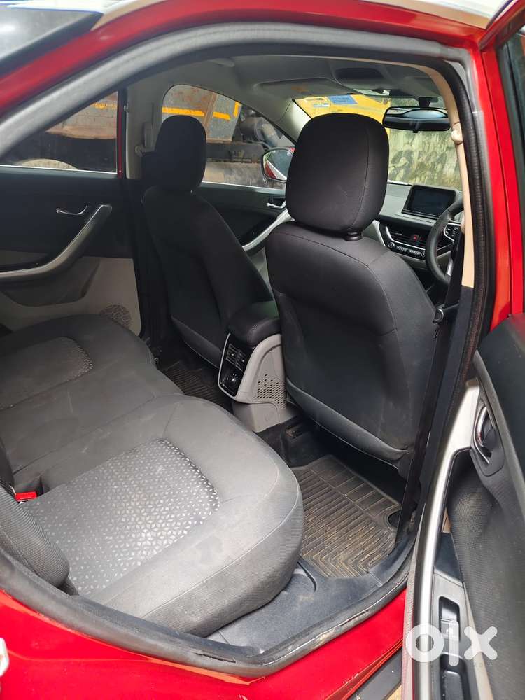 Tata Nexon 1.2 Revotron Xz Plus (s), 2017, Petrol