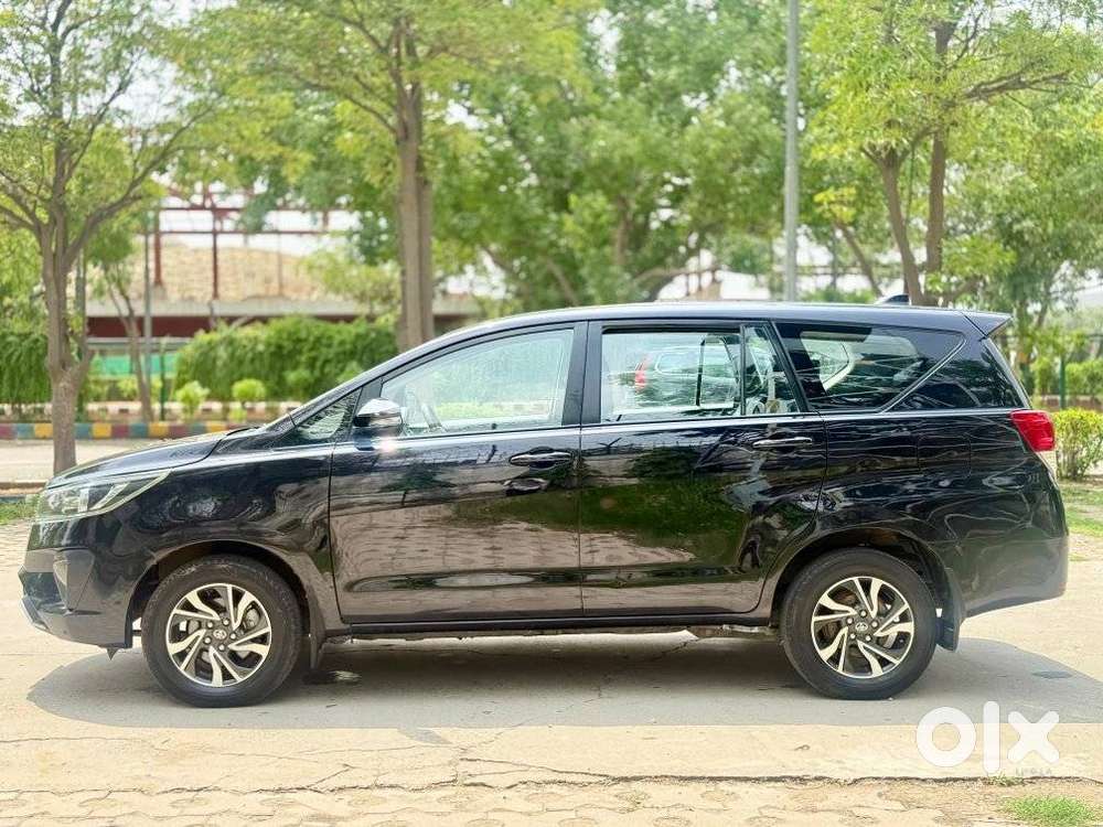 Toyota Innova Crysta [2020-ongoing] 2.4 Gx 7 Str, 2021, Diesel