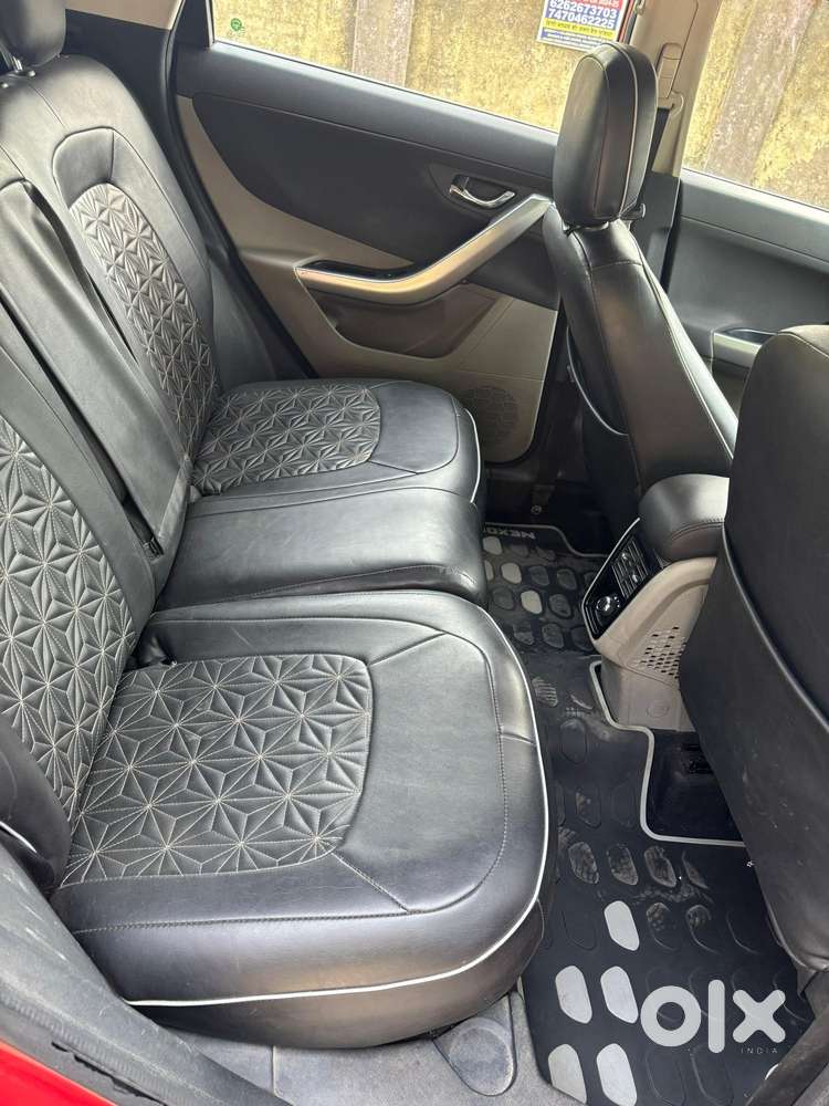 Tata Nexon 1.2 Revotron Xza Plus Dualtone, 2018, Petrol