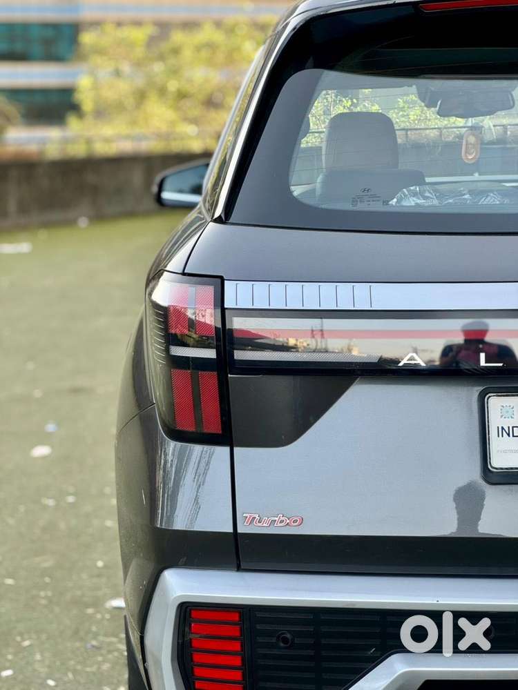 Hyundai Alcazar Platinum, 2025, Petrol