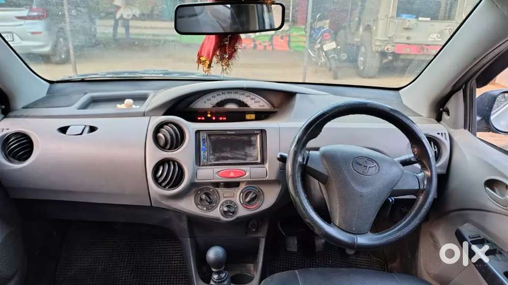 Toyota Etios Liva 2012