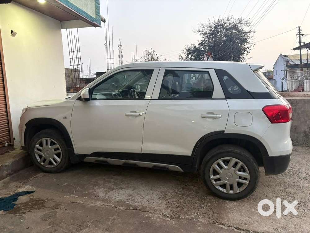 Maruti Suzuki Brezza Diesel Good Condition , Company Mainten