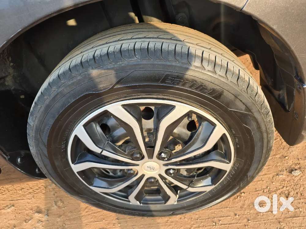 Maruti Suzuki Ertiga Vxi+