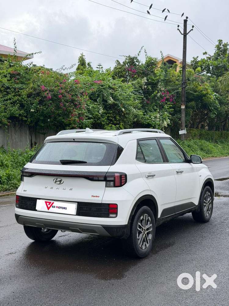 Hyundai Venue 1.0 Sx (o) Turbo Dct, 2023, Petrol