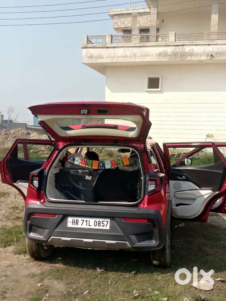 Mahindra Xuv300 2024 Petrol Good Condition