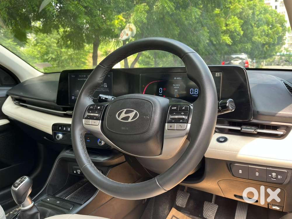 Hyundai Verna 1.5 Sx (o) Petrol Mt, 2025, Petrol