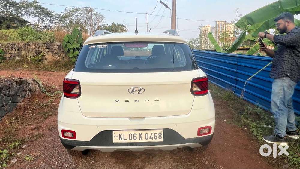 2020 Hyundai Venue (manual) – Direct Sale By Owner