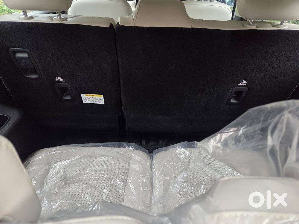 Mahindra Xuv700 2.2 Ax 7 Diesel Mt Luxury Pack Str, 2024, Diesel