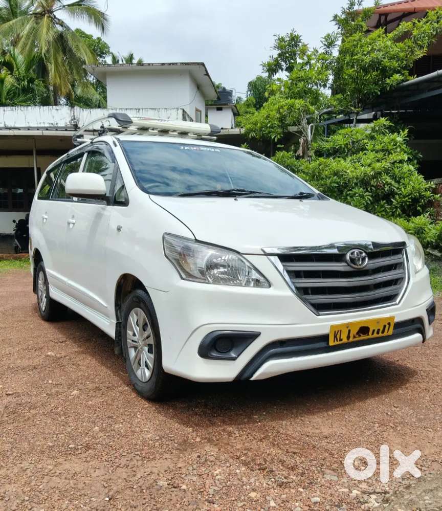 Toyota Innova 2014 Diesel 295000 Km Driven