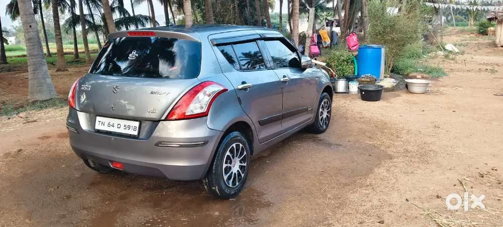 Maruti Suzuki Swift Ddis 2012