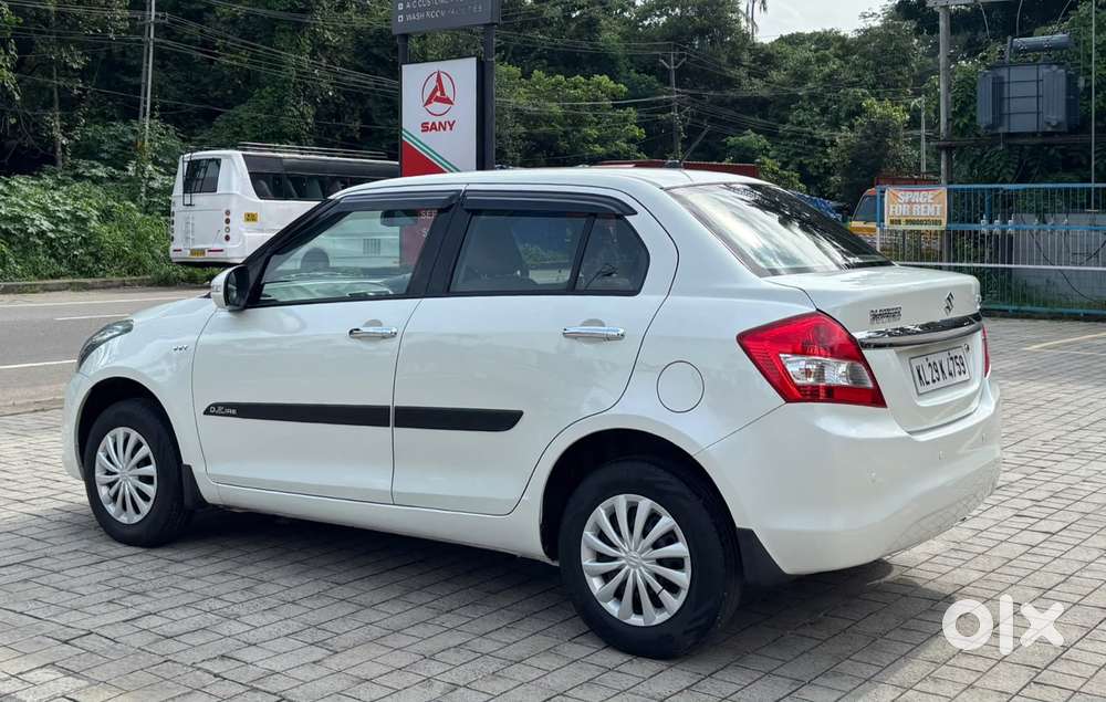 Maruti Suzuki Dzire 1.2 Vxi, 2016, Petrol