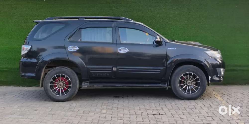Toyota Fortuner, 2011, Diesel