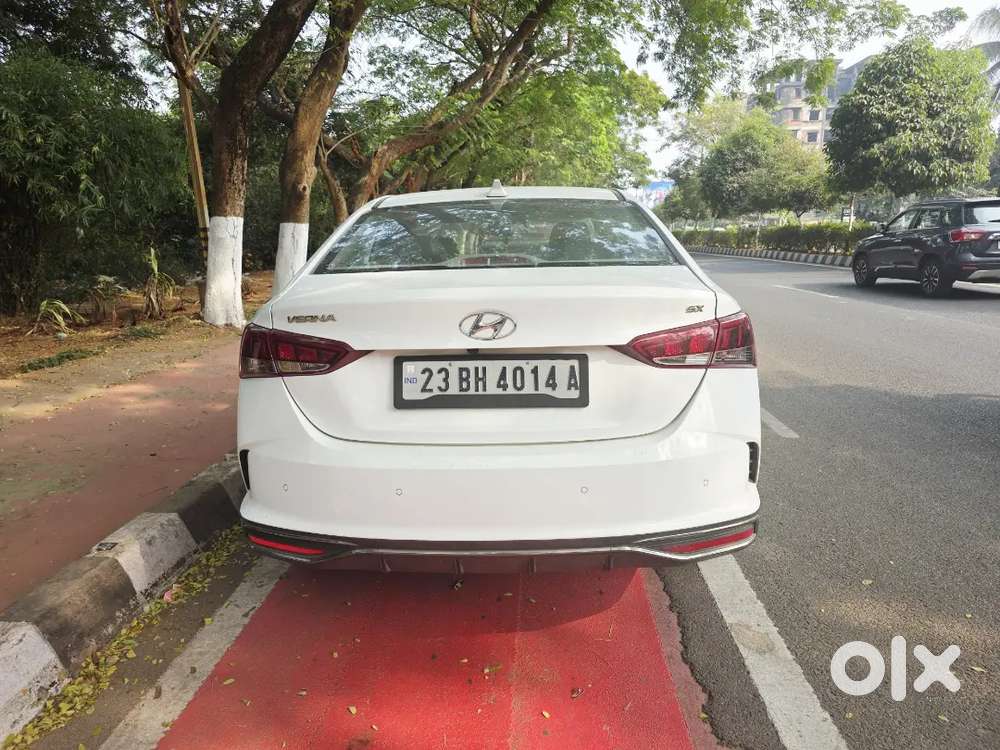 Hyundai Verna Petrol 1.5 2023