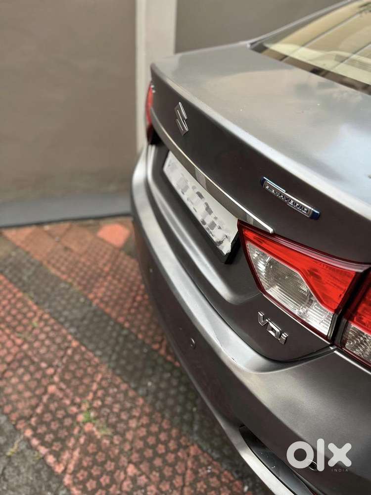 Maruti Suzuki Ciaz Hybrid 2017-2018 Diesel Well Maintained