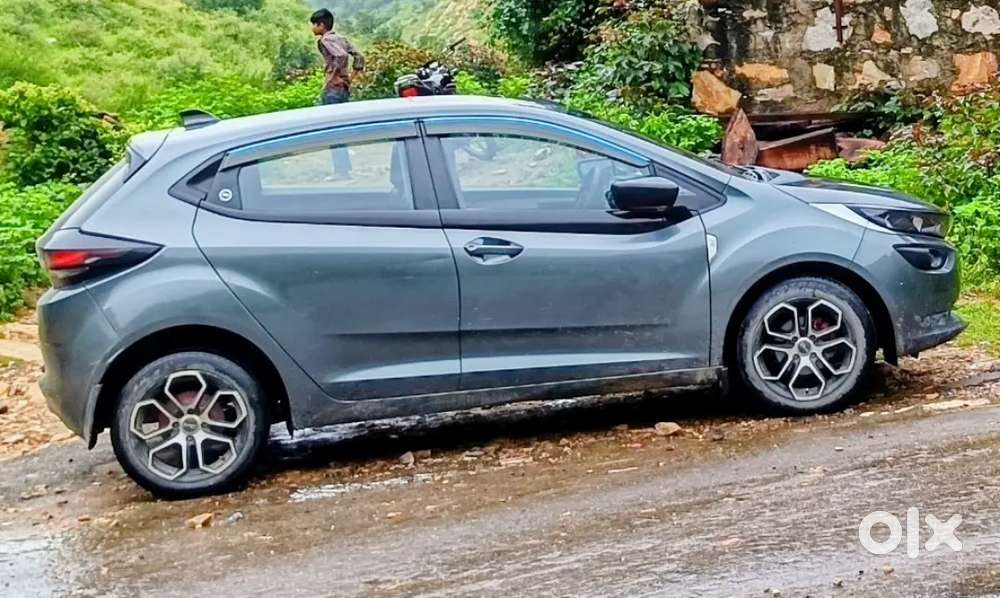 Tata Altroz Xm Plus 2024