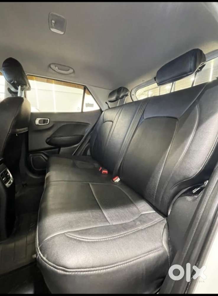 Hyundai Venue 1.2 S Plus, 2022, Petrol