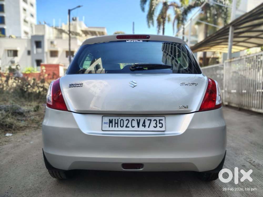 Maruti Suzuki Swift Zxi, 2012, Petrol