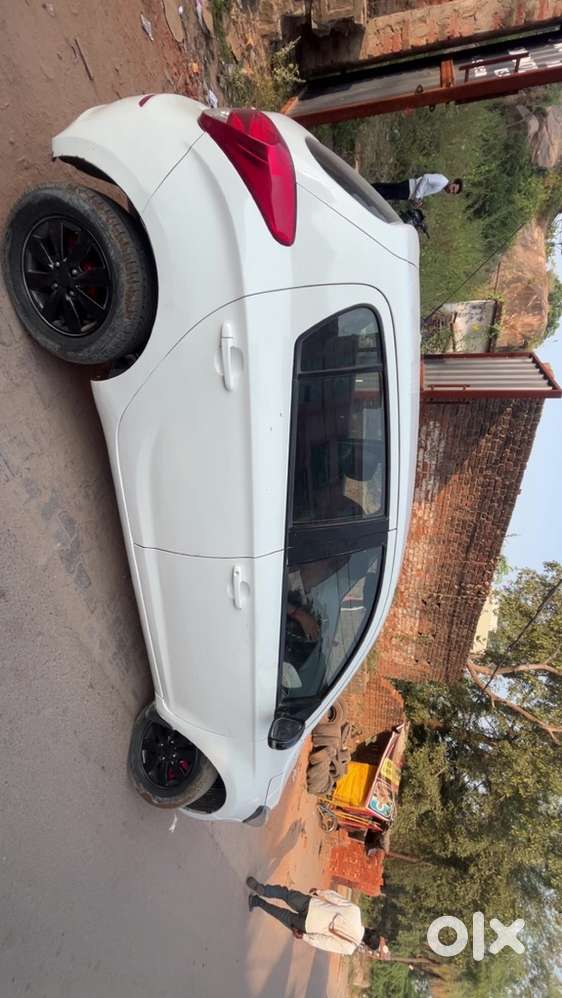 Hyundai I20 Sportz 2012
