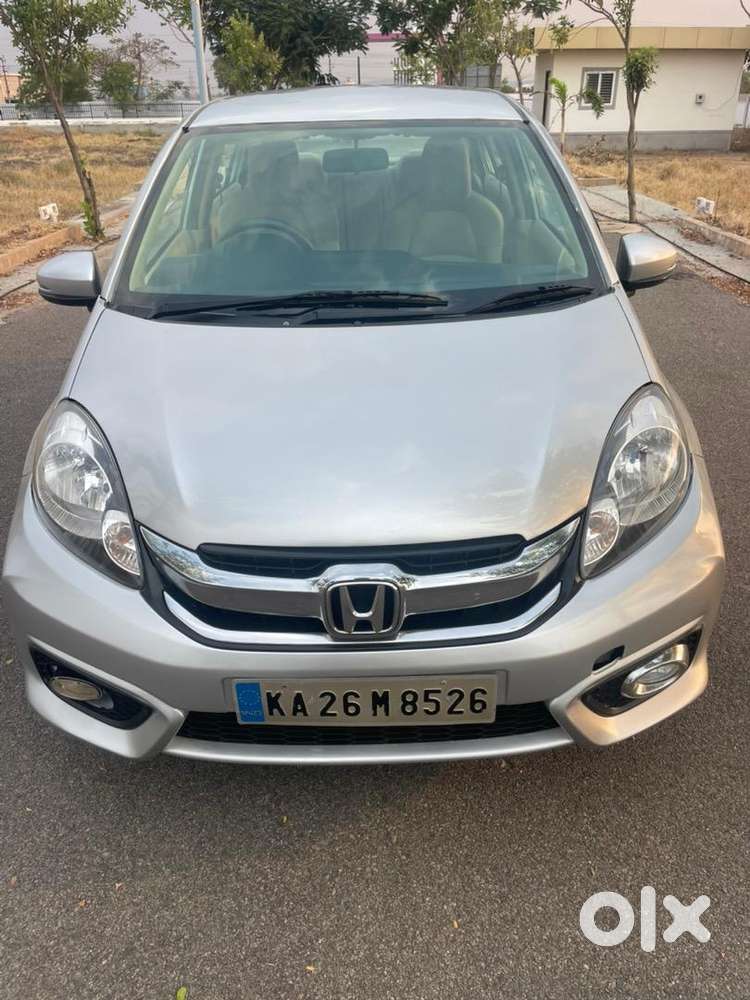 Honda Amaze 2nd Gen 2016 Diesel 105000 Km Driven