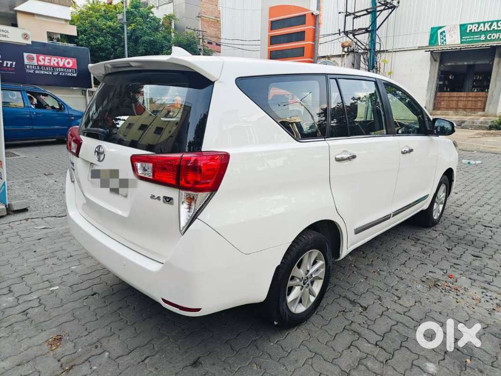 Toyota Innova Crysta 2.4 Vx Mt, 2016, Diesel