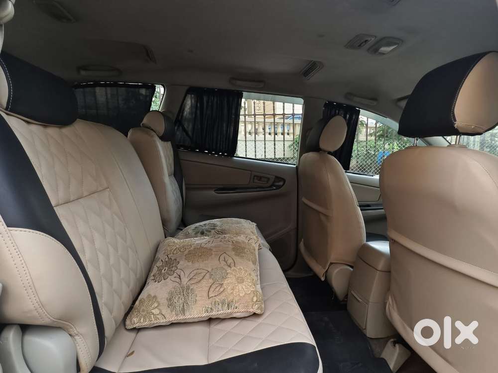 Toyota Innova 2.5 G (diesel) 8 Seater, 2014, Diesel