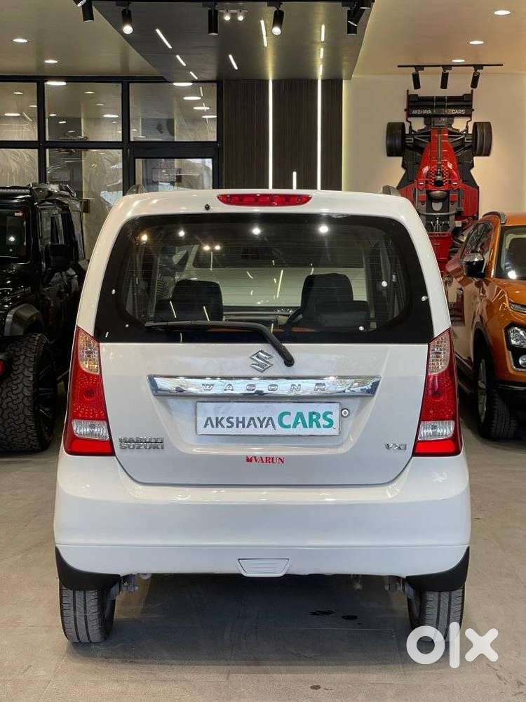 Maruti Suzuki Wagon R Vxi 1.0, 2018, Petrol