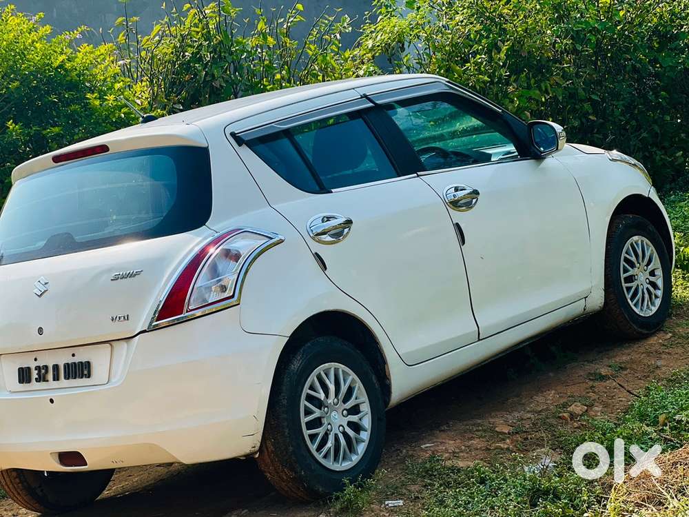Maruti Suzuki Swift 2015 Diesel 90000 Km Driven