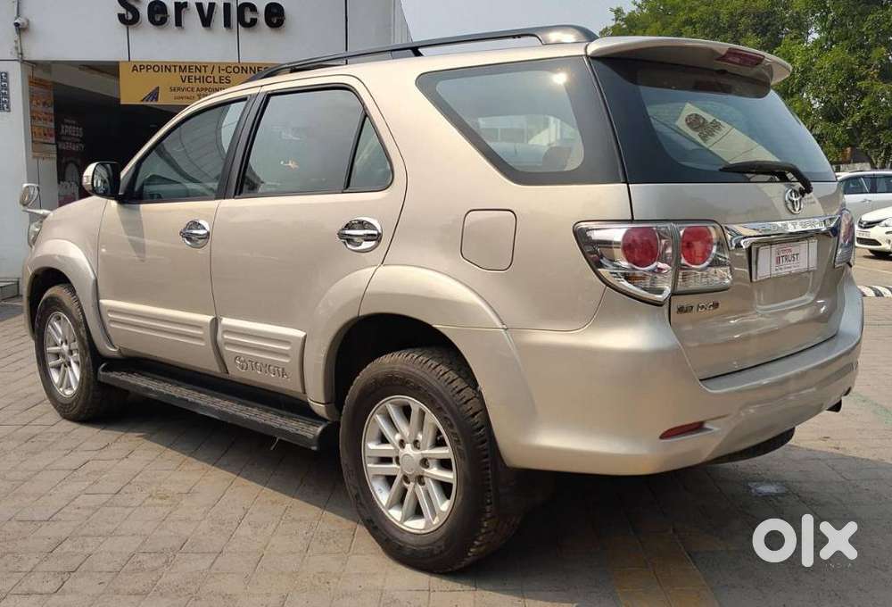 Toyota Fortuner 3.0 4x2 Mt, 2012, Diesel