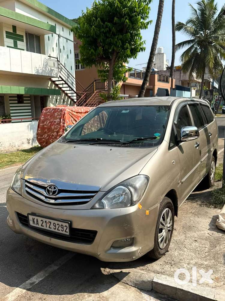 Toyota Innova 2010 Diesel 132000 Km Driven Well Maintained