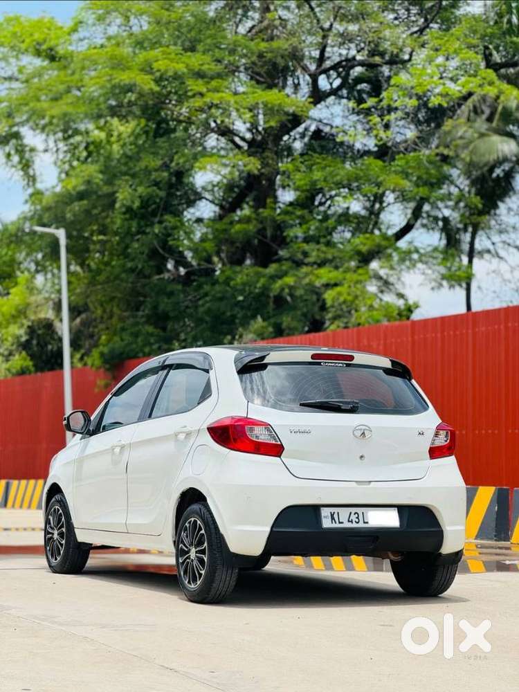 Tata Tiago, 2018, Petrol