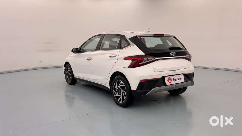Hyundai New I20 1.2 Asta (o) Ivt, 2024, Petrol