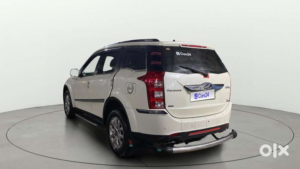 Mahindra Xuv500 At G 2.2 Mhwak, 2017, Petrol