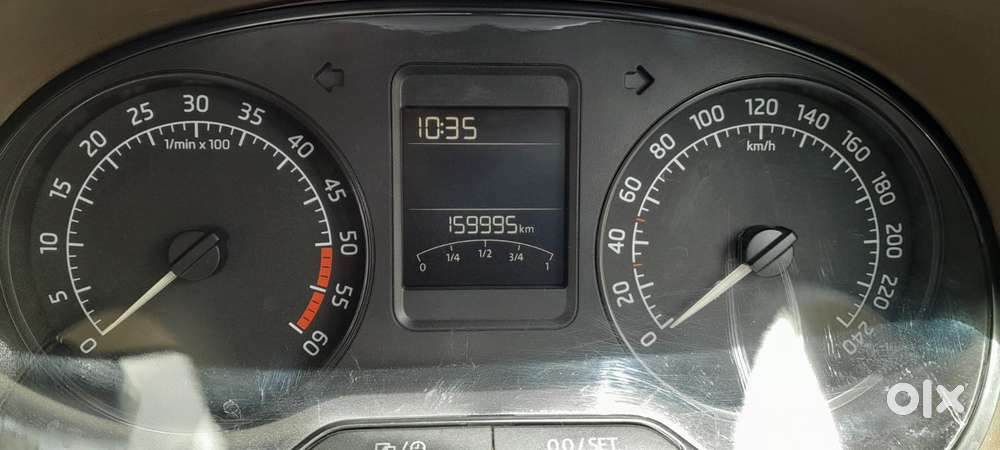 Skoda Rapid 1.5 Tdi Ambition Plus, 2015, Diesel