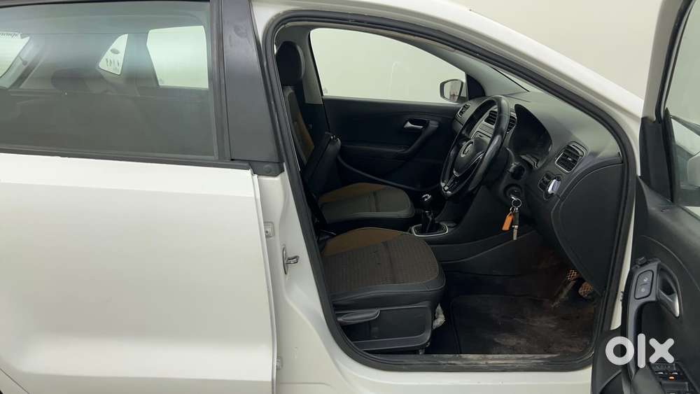 Volkswagen Polo Petrol Highline 1.2l, 2017, Petrol