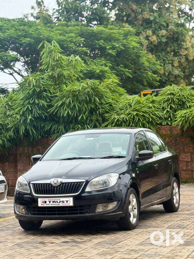 Skoda Rapid 1.5 Tdi Ambition With Alloy Wheel, 2013, Petrol
