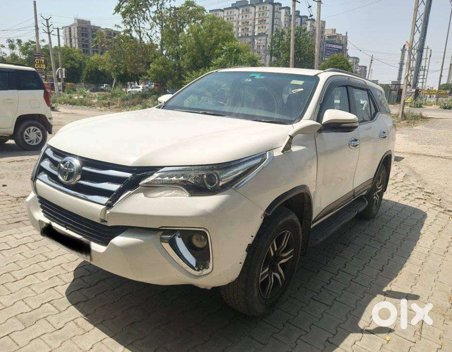 Toyota Fortuner 4x2 At 2.8 Diesel, 2016, Diesel