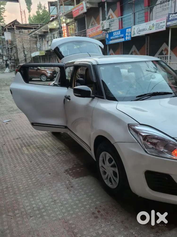 `maruti Swift Vxi Manual 2022 | 32000 Km | 1st Owner | Zd Insurance`