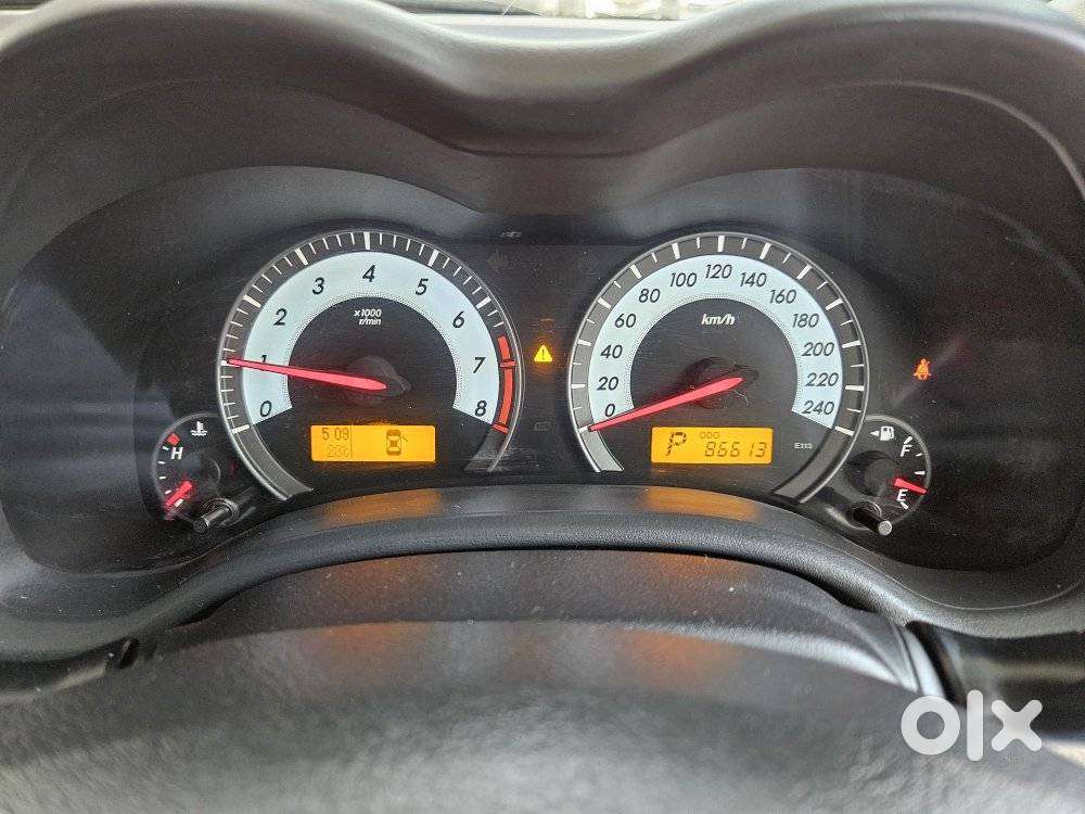 Toyota Corolla Altis [ ] 1.8 Vl At, 2012, Petrol