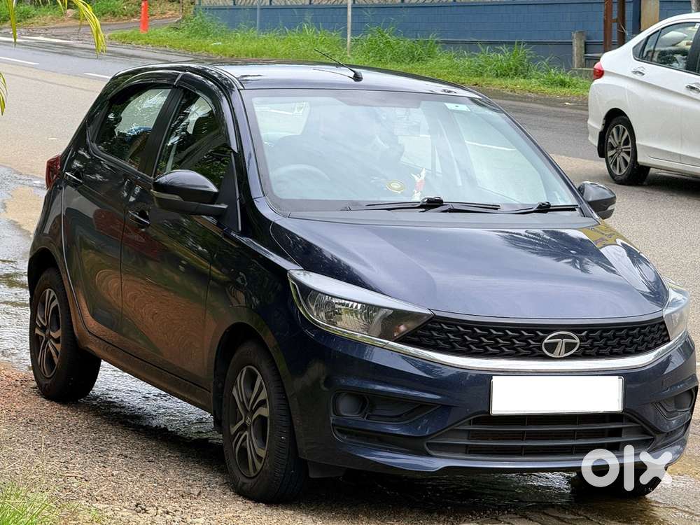 Tata Tiago Xta Automatic