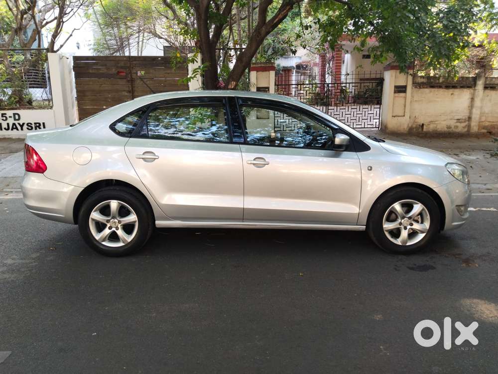 Skoda Rapid Elegance 1.6 Tdi Cr Manual, 2012, Diesel