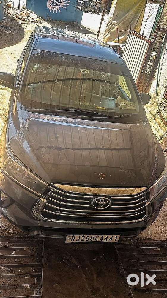 Toyota Innova Crysta 2017 Diesel Well Maintained Loan Service