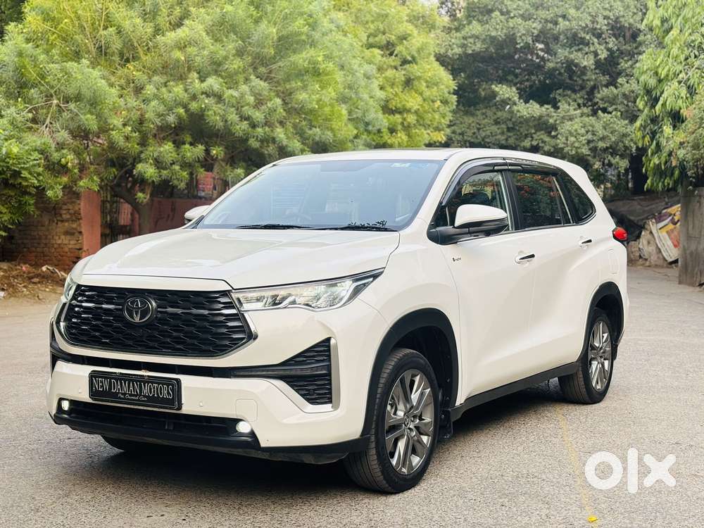 Toyota Innova Hycross 2.0 Zx Hybrid 7 Str, 2025, Petrol