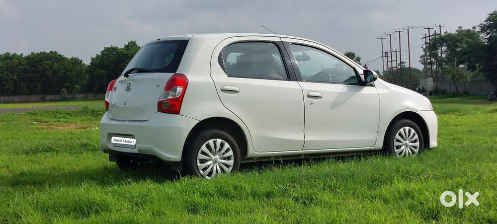 Toyota Etios Liva 1.2 V, 2019, Petrol