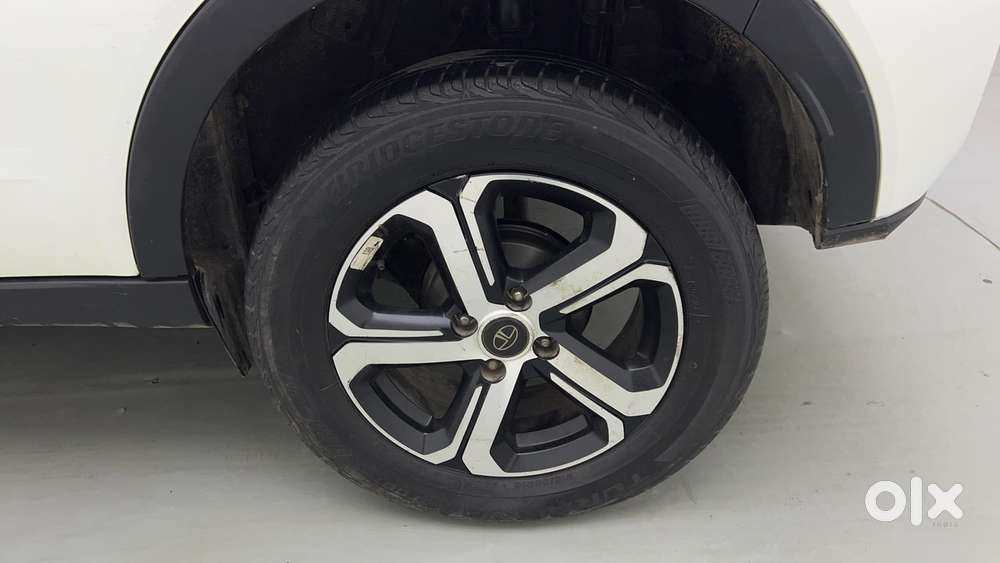 Tata Nexon 1.2 Revotron Xz Plus, 2022, Petrol