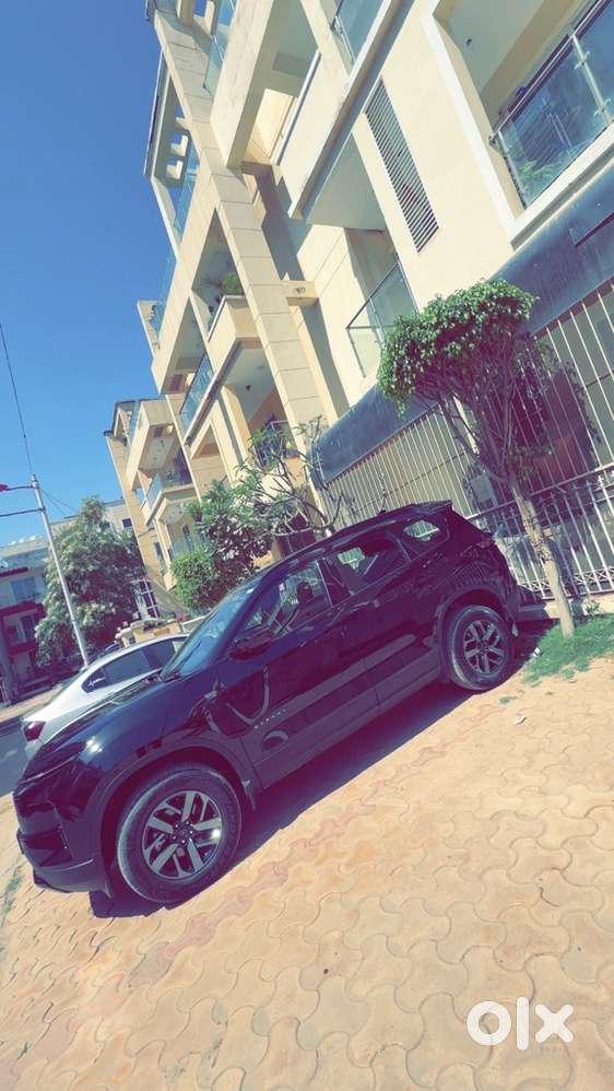 Tata Safari Diesel 2025 Dark Edition Automatic