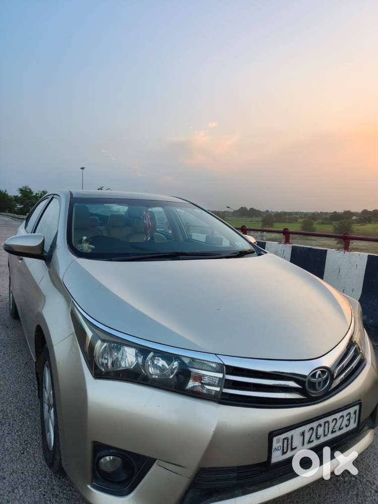 Toyota Corolla Altis 2015