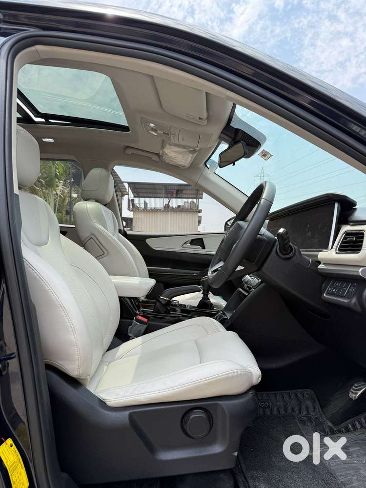 Mahindra Xuv700 2.2 Ax 7 Diesel Mt Str, 2024, Diesel