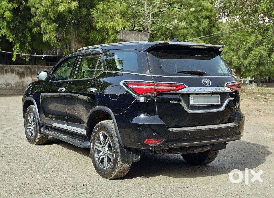 Toyota Fortuner 4x2 At 2.7 Petrol, 2023, Petrol