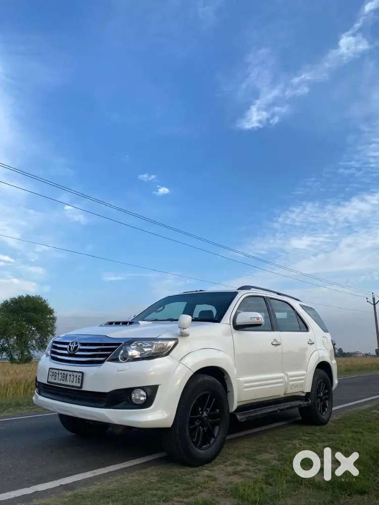 Toyota Fortuner 2012