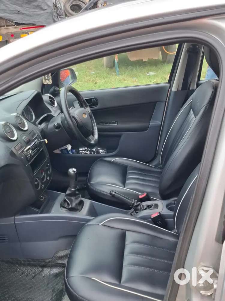 Ford Fiesta 1.5 Ambiente Petrol 2013